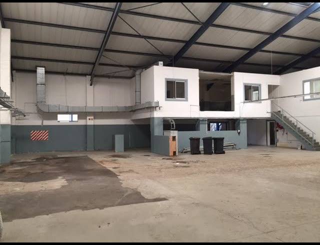 1,400M² FACTORY TO LET IN EPPING INDUSTRIAL
